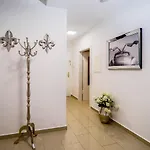 Gemuetliche & Individuelle In - Junik קרפלד