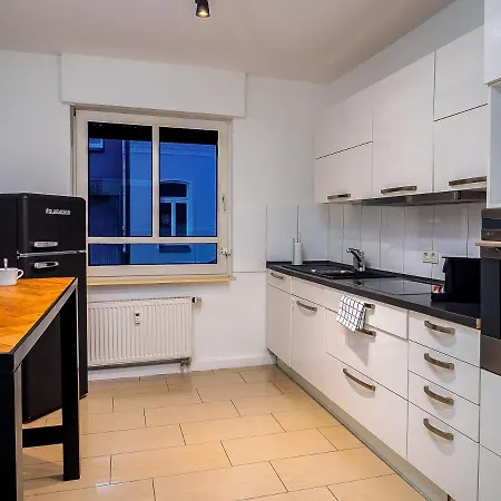 Gemuetliche & Individuelle In - Junik Apartment