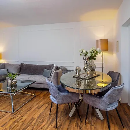 Apartment Gemuetliche & Individuelle In - Junik *