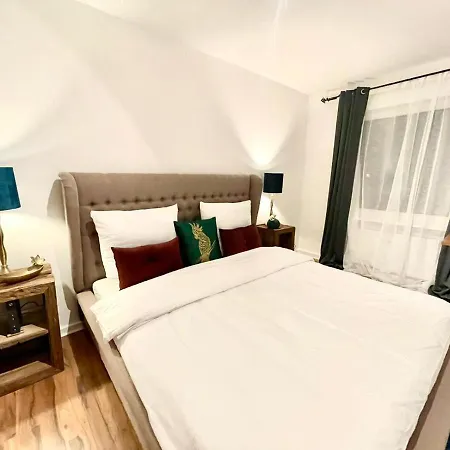 Gemuetliche & Individuelle In - Junik Krefeld