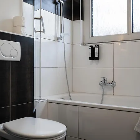 Gemuetliche & Individuelle In - Junik * Krefeld