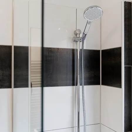 Gemuetliche & Individuelle In - Junik Apartment