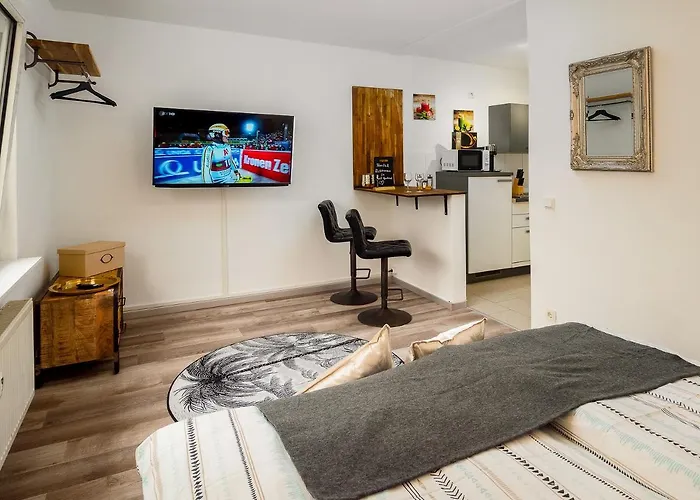 Gemuetliche & Individuelle In - Junik * 克雷费尔德